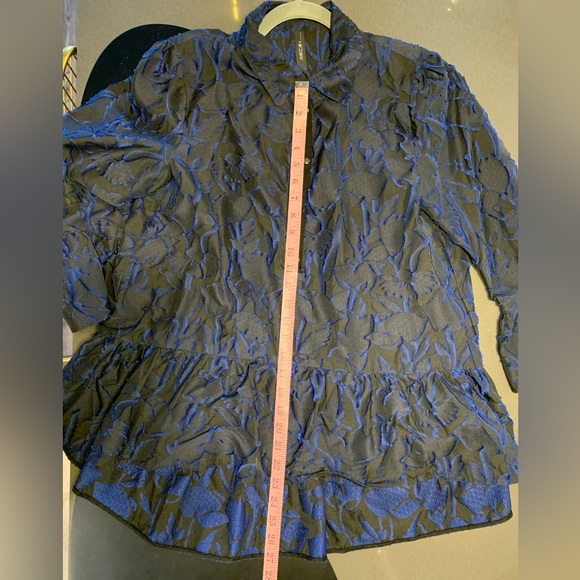 Marc Cain black and blue Blouse. Size N4 (US10) - Picture 6 of 11